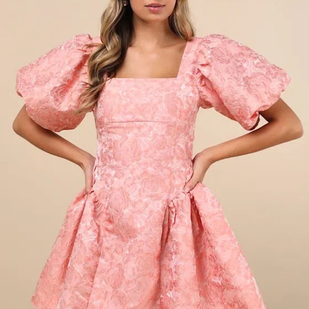 SISTER JANE RECITAL JACQUARD
PINK PEACH Dress - New With Tags, Size M